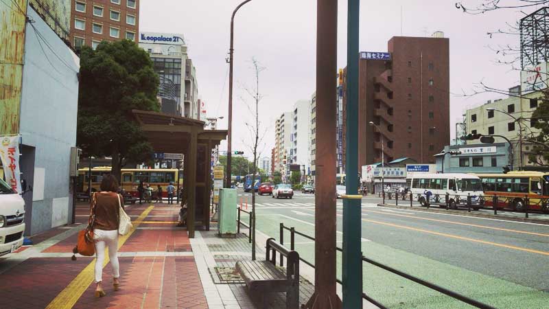 平塚駅北口からまっすぐ