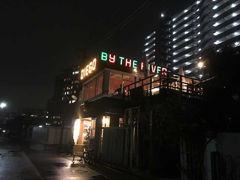 by the riverの人気カフェ