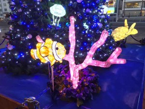 新江ノ島水族館で子供が喜ぶクリスマスイルミネーション「アクア・ツリー」開始