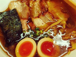 【平塚おすすめラーメン】女性も喜ぶ「麺や八雲」のトロトロ豚バラチャーシュー