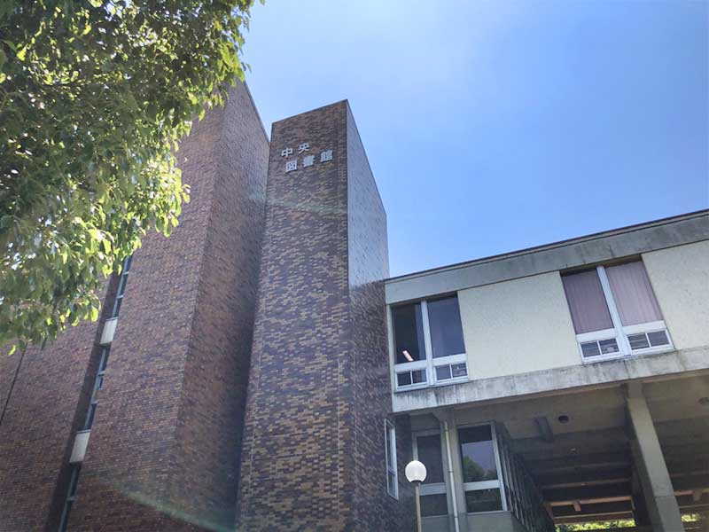 平塚市中央図書館 学習室レビュー 静かで席数多い 受験生だらけで予備校か 混雑と静か過ぎるのが欠点か 湘南enjoywork Cowork Costudy 平塚の会員制自習室 シェアオフィス