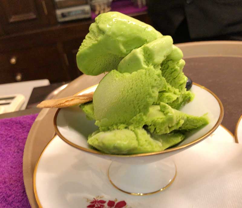 グリーンが綺麗な抹茶アイス