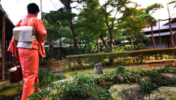 【一条恵観山荘（いちじょうえかんさんそう）】鎌倉紅葉の名所が一般公開中！空いている穴場の国指定重要文化財です。