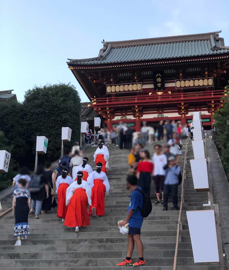 2019年の鎌倉ぼんぼり祭の様子
